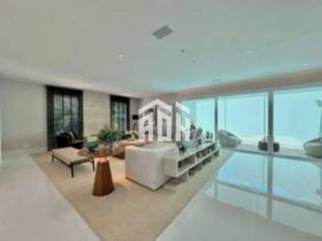 Casa para Venda em Santana de Parnaíba - 5