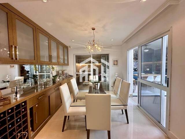 Casa para Venda em Santana de Parnaíba - 2