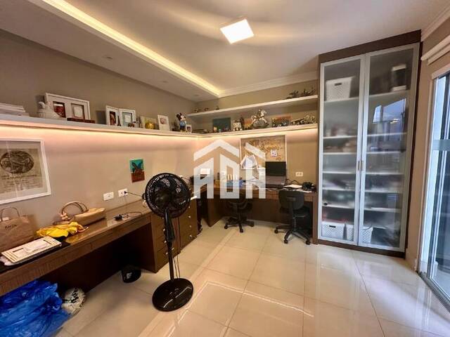 Casa para Venda em Santana de Parnaíba - 5