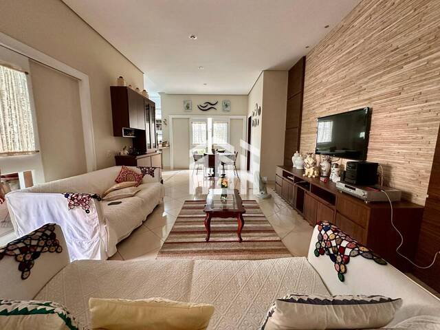 Casa para Venda em Santana de Parnaíba - 4