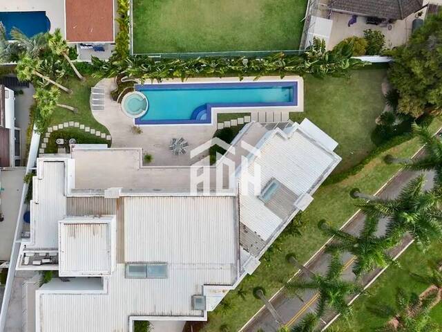 Casa para Venda em Santana de Parnaíba - 3