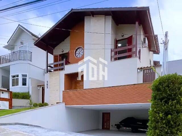 #629 - Casa para Venda em Barueri - SP