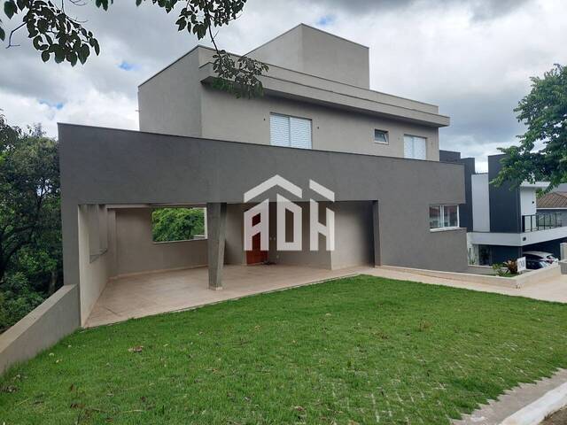 Casa para Venda em Santana de Parnaíba - 3