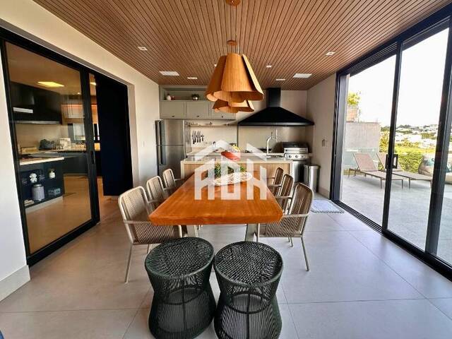Casa para Venda em Santana de Parnaíba - 4