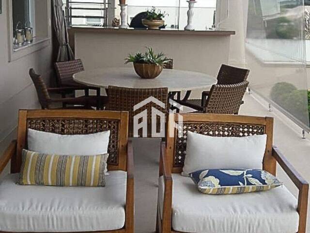 Casa para Venda em Santana de Parnaíba - 5