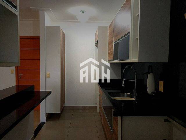 #641 - Apartamento para Venda em Santana de Parnaíba - SP