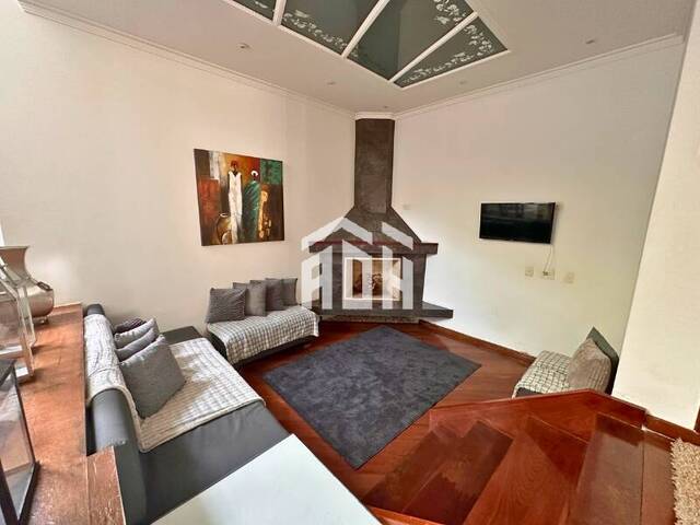 #611 - Casa para Venda em Santana de Parnaíba - SP
