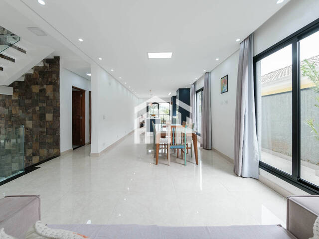 Casa para Venda em Santana de Parnaíba - 5