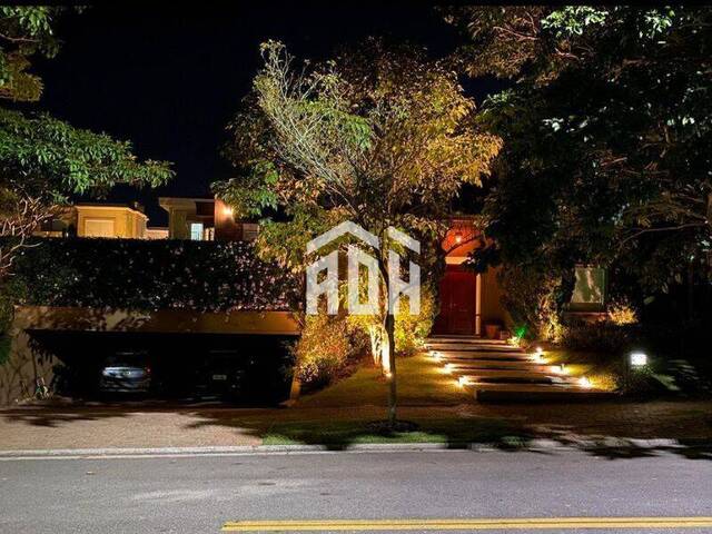 #650 - Casa para Venda em Santana de Parnaíba - SP