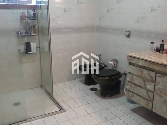 Casa para Venda em Santana de Parnaíba - 2