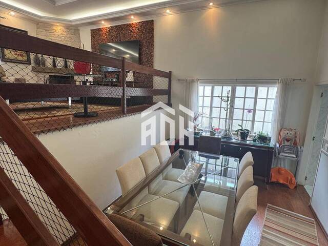Casa para Venda em Santana de Parnaíba - 2