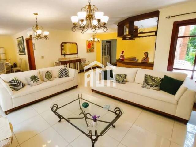 Casa para Venda em Santana de Parnaíba - 4