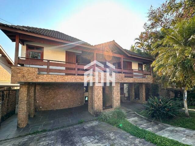 #655 - Casa para Venda em Santana de Parnaíba - SP