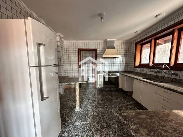 Casa para Venda em Santana de Parnaíba - 4