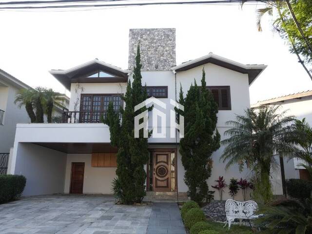 #674 - Casa para Locação em Santana de Parnaíba - SP