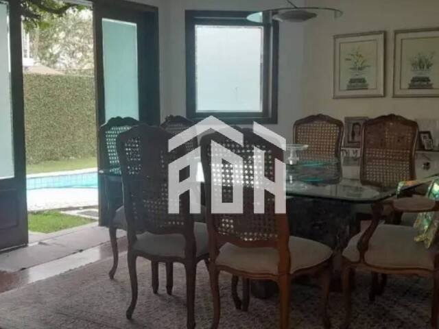 Casa para Venda em Santana de Parnaíba - 4