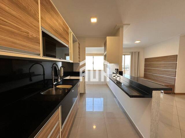 #694 - Apartamento para Locação em Santana de Parnaíba - SP
