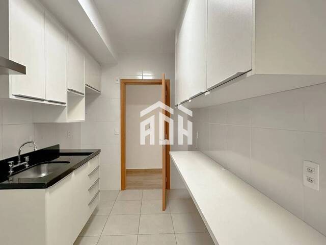 #695 - Apartamento para Locação em Santana de Parnaíba - SP