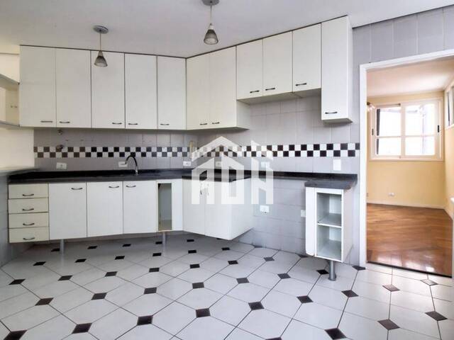Casa para Venda em Santana de Parnaíba - 5