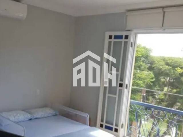 #713 - Casa para Venda em Santana de Parnaíba - SP