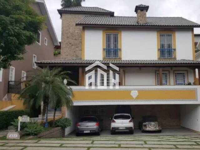 #713 - Casa para Venda em Santana de Parnaíba - SP
