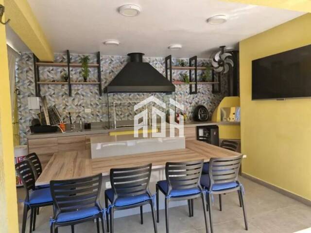 Casa para Venda em Santana de Parnaíba - 4