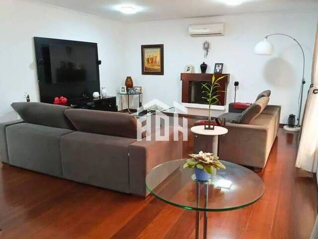 Casa para Venda em Santana de Parnaíba - 4