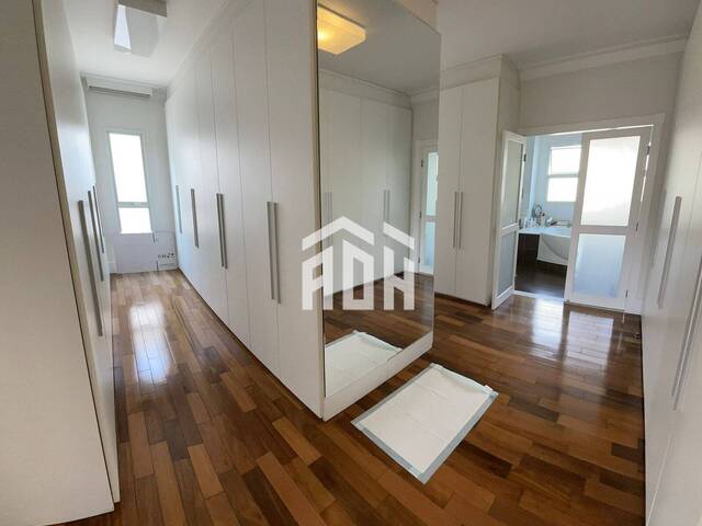 Casa para Venda em Santana de Parnaíba - 5