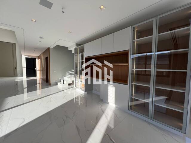 Casa para Venda em Santana de Parnaíba - 5