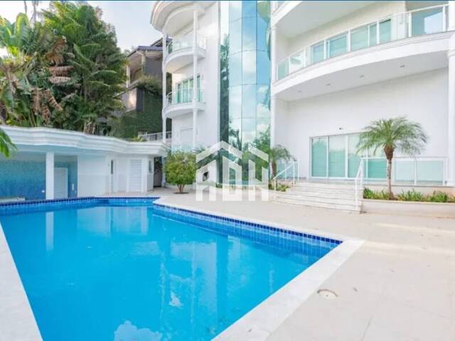 #760 - Casa para Venda em Santana de Parnaíba - SP
