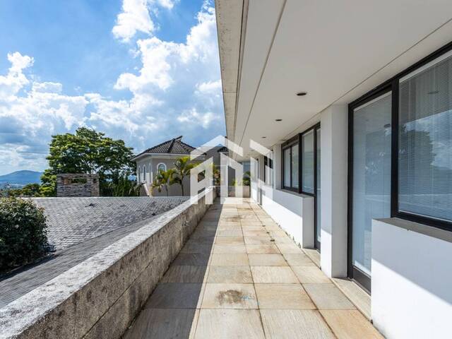 Casa para Venda em Santana de Parnaíba - 5