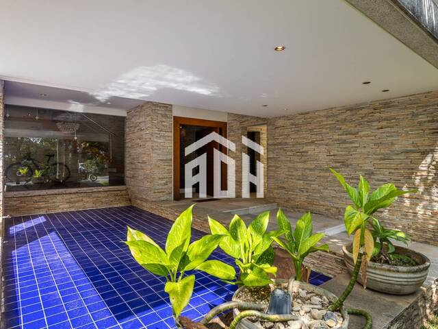 Casa para Venda em Santana de Parnaíba - 4