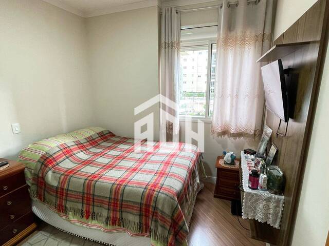 Apartamento para Venda em Santana de Parnaíba - 3
