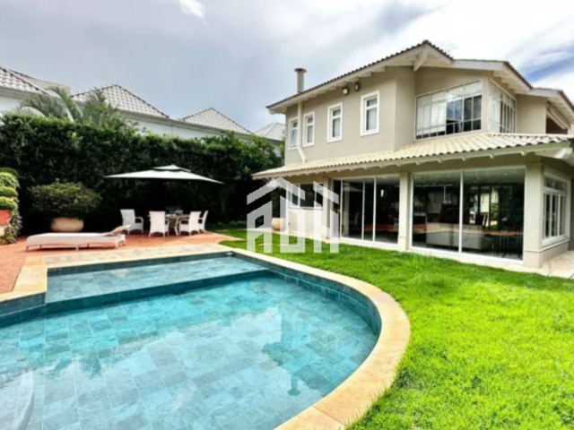#774 - Casa para Locação em Santana de Parnaíba - SP