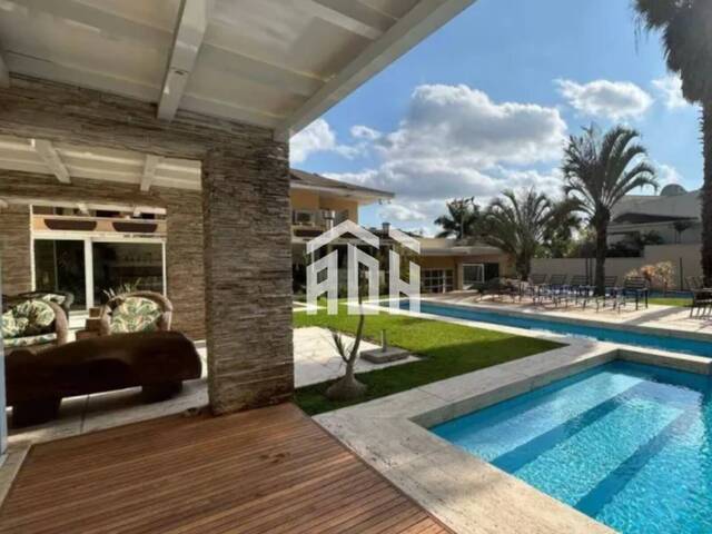 Casa para Venda em Santana de Parnaíba - 4