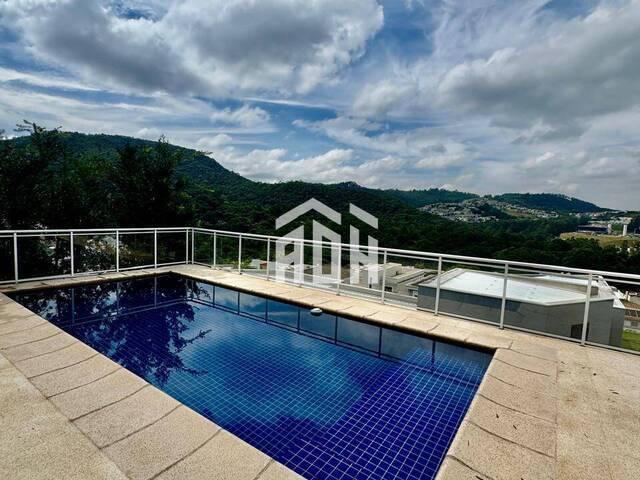 #793 - Casa para Venda em Santana de Parnaíba - SP
