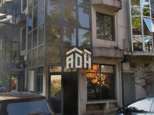 Locação em Condomínio Centro Comercial Alphaville - Barueri