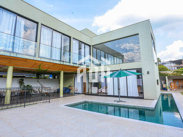 #801 - Casa para Venda em Santana de Parnaíba - SP