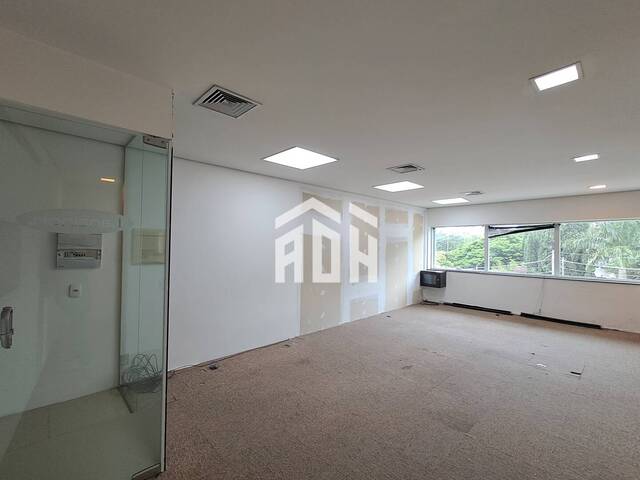 Sala para Venda em Barueri - 3