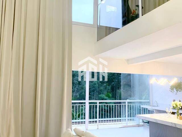 #830 - Apartamento para Venda em Santana de Parnaíba - SP
