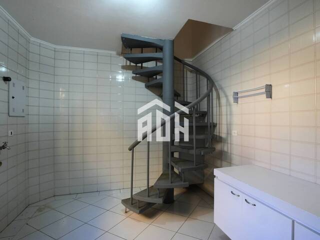 Casa para Venda em Santana de Parnaíba - 5