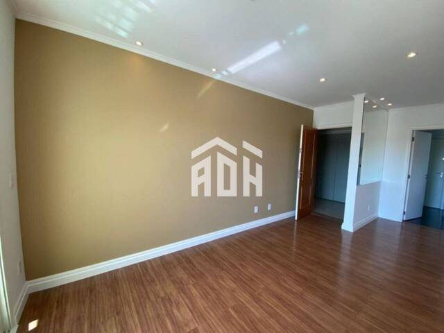 #995 - Apartamento para Locação em Santana de Parnaíba - SP