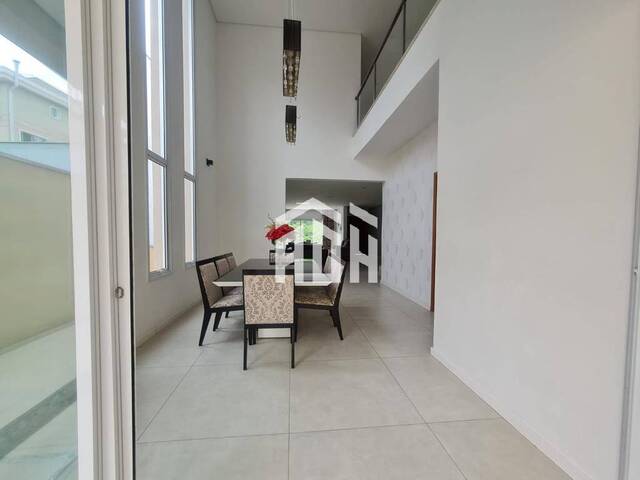 Casa para Venda em Santana de Parnaíba - 5