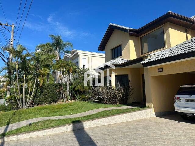 Casa para Venda em Santana de Parnaíba - 2