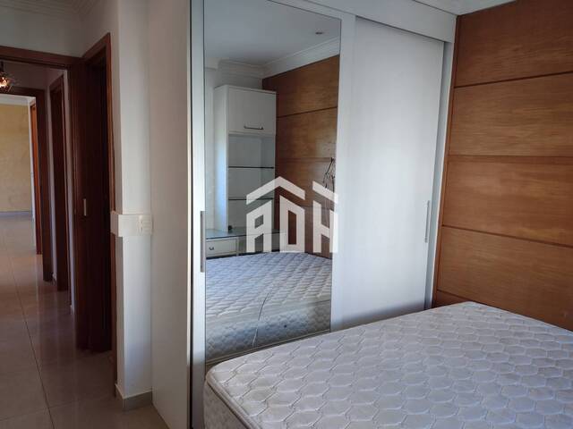 Apartamento para Venda em Santana de Parnaíba - 3