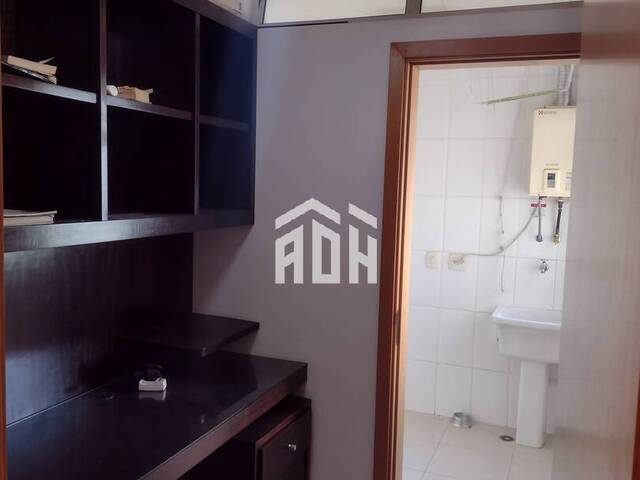 Apartamento para Venda em Santana de Parnaíba - 4