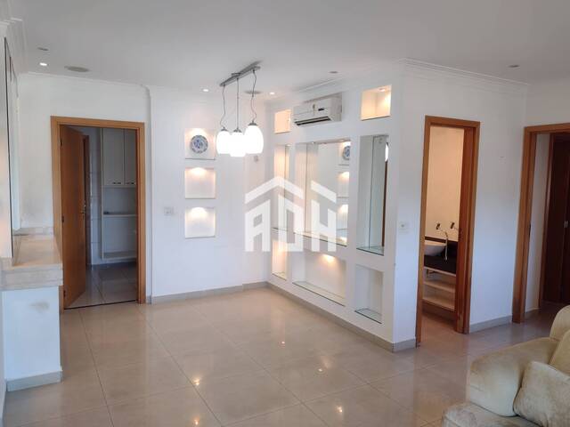 Apartamento para Venda em Santana de Parnaíba - 2