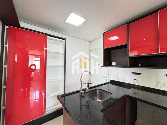 Apartamento para Venda em Santana de Parnaíba - 4