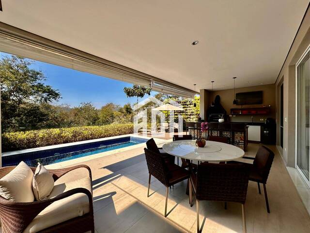 Casa para Venda em Santana de Parnaíba - 3