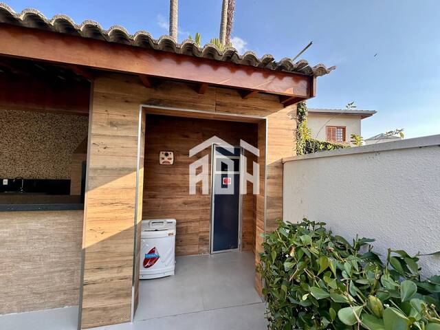 Casa para Venda em Santana de Parnaíba - 3